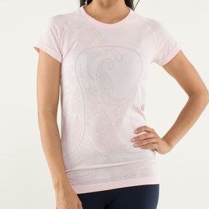 Paisley Swiftly Tech T-shirt
